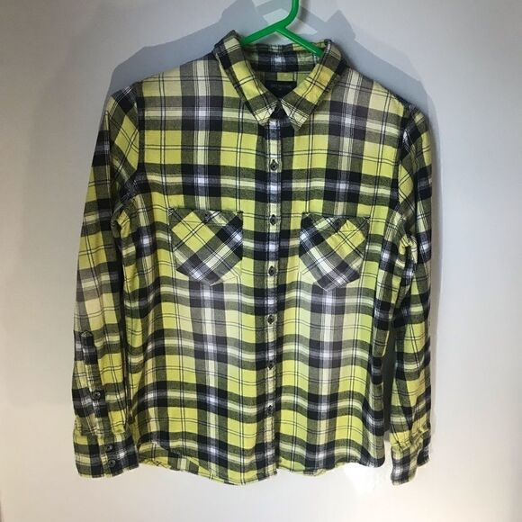 True Religion M Flannel Buttonup. Yellow/black/white plaid. Clueless Vibe!!!vmas - Picture 4 of 10